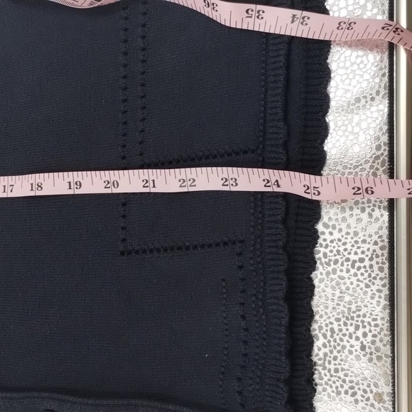 Koret vintage navy blue button down sweater with floral embroidered accent - Picture 10 of 11